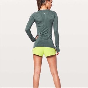 Lululemon Swiftly Tech Long Sleeve shirt in  green size 8